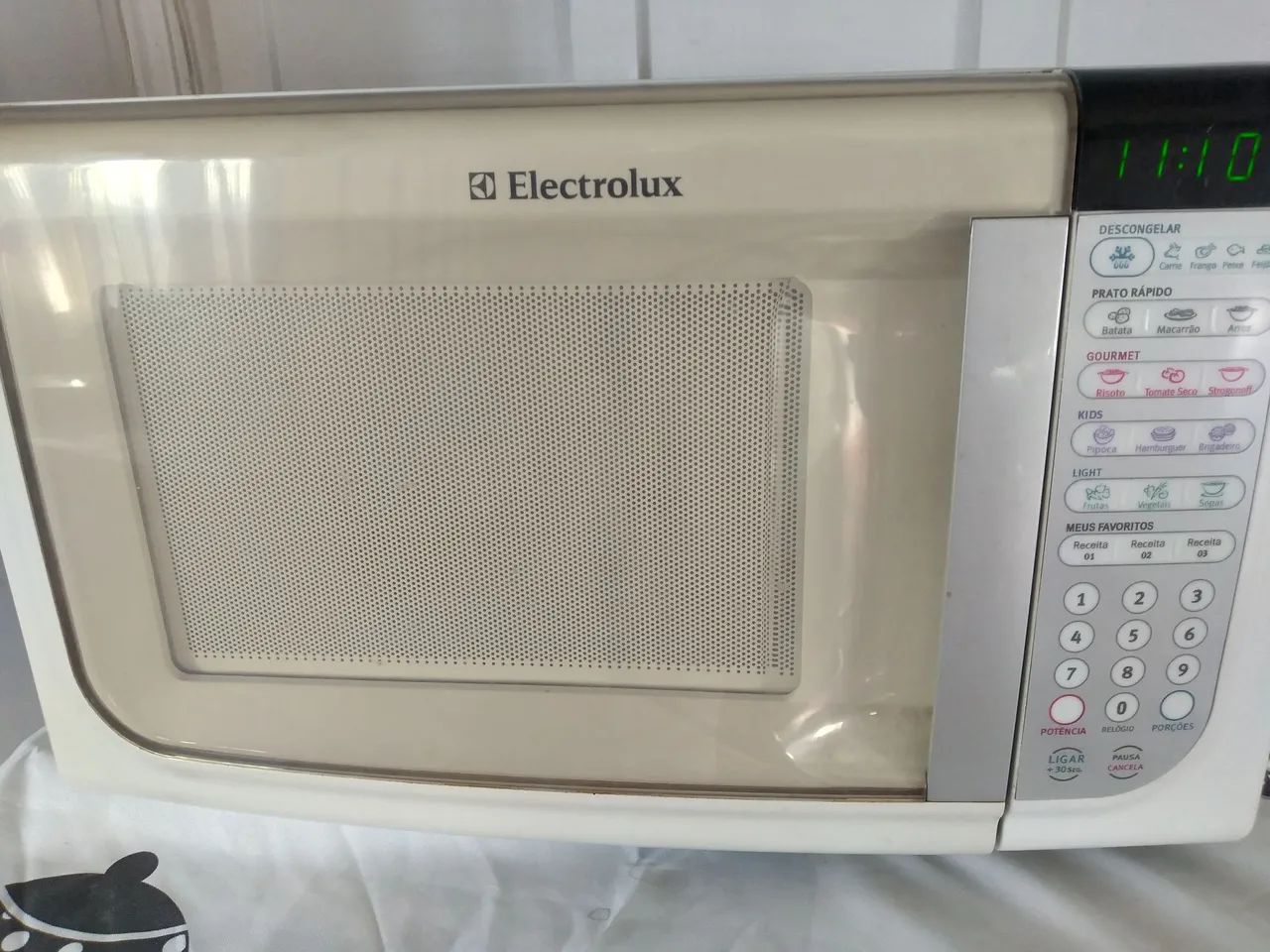 Microondas Electrolux 31litros 110volts impecável entrego testo aceito pix na entrega 