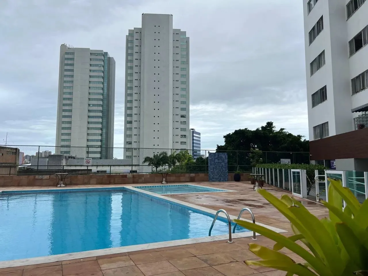Apartamento 3/4 com Suíte, Dependência e Estrutura Completa Paralela, Próximo ao Imbuí!