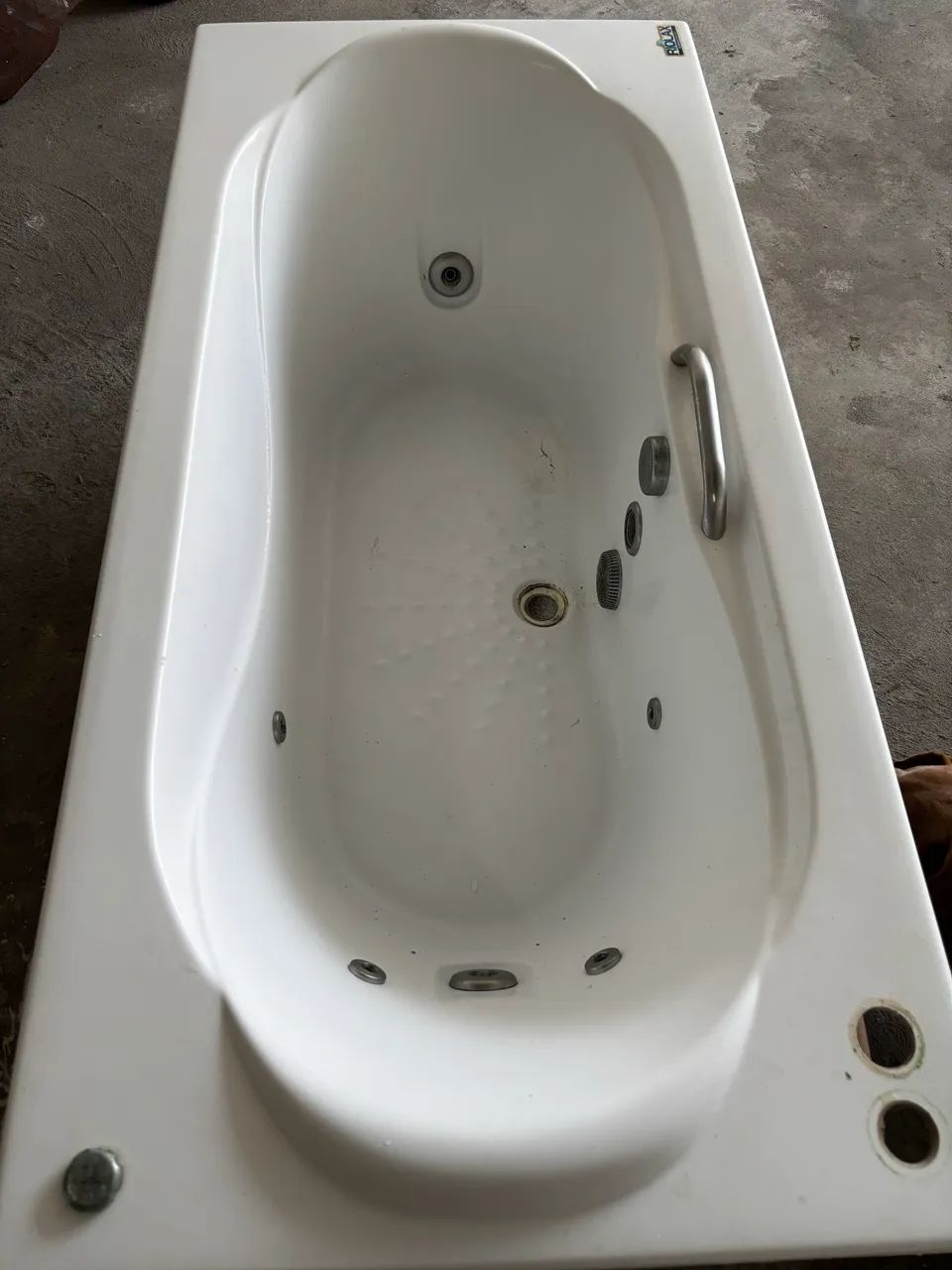 Used whirlpool bathtub64573574227971121