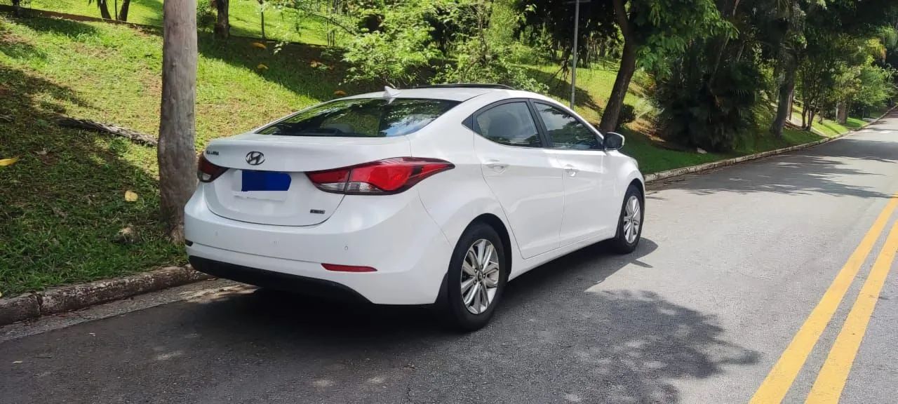 Hyundai Elantra 2015 Completo Baixa Km  - Foto 3