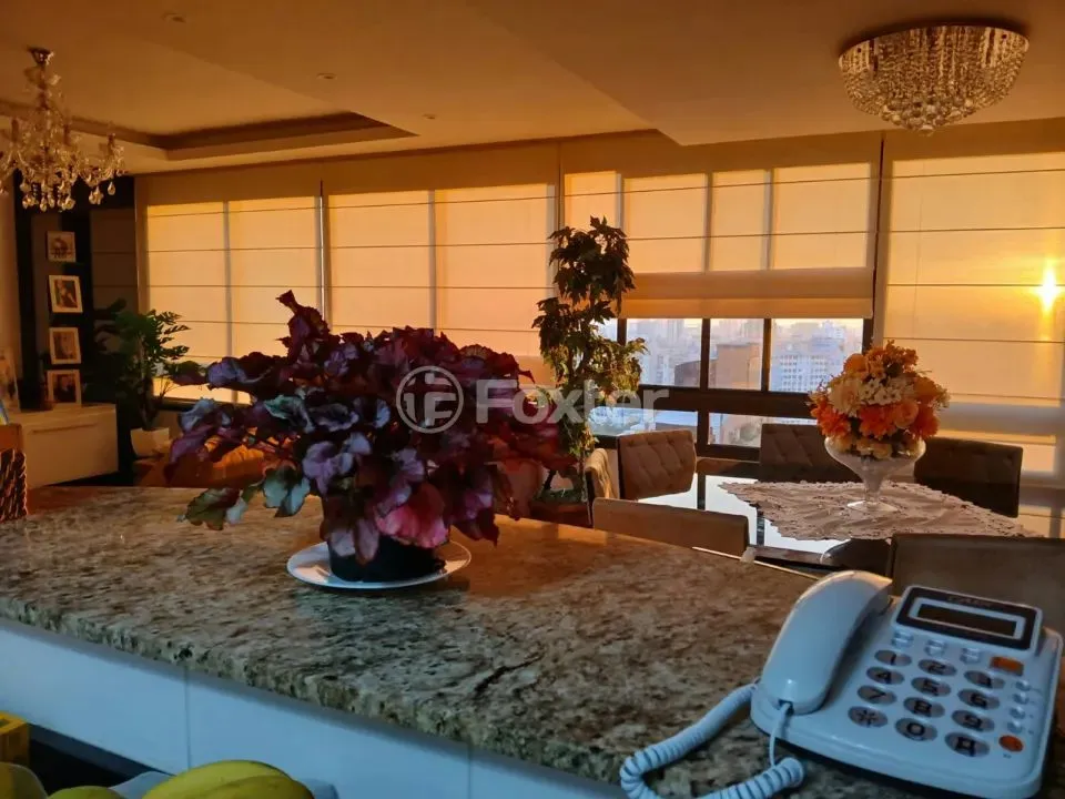 Apartamento à venda Rua Doutor Veridiano Farias, Petrópolis - Porto Alegre