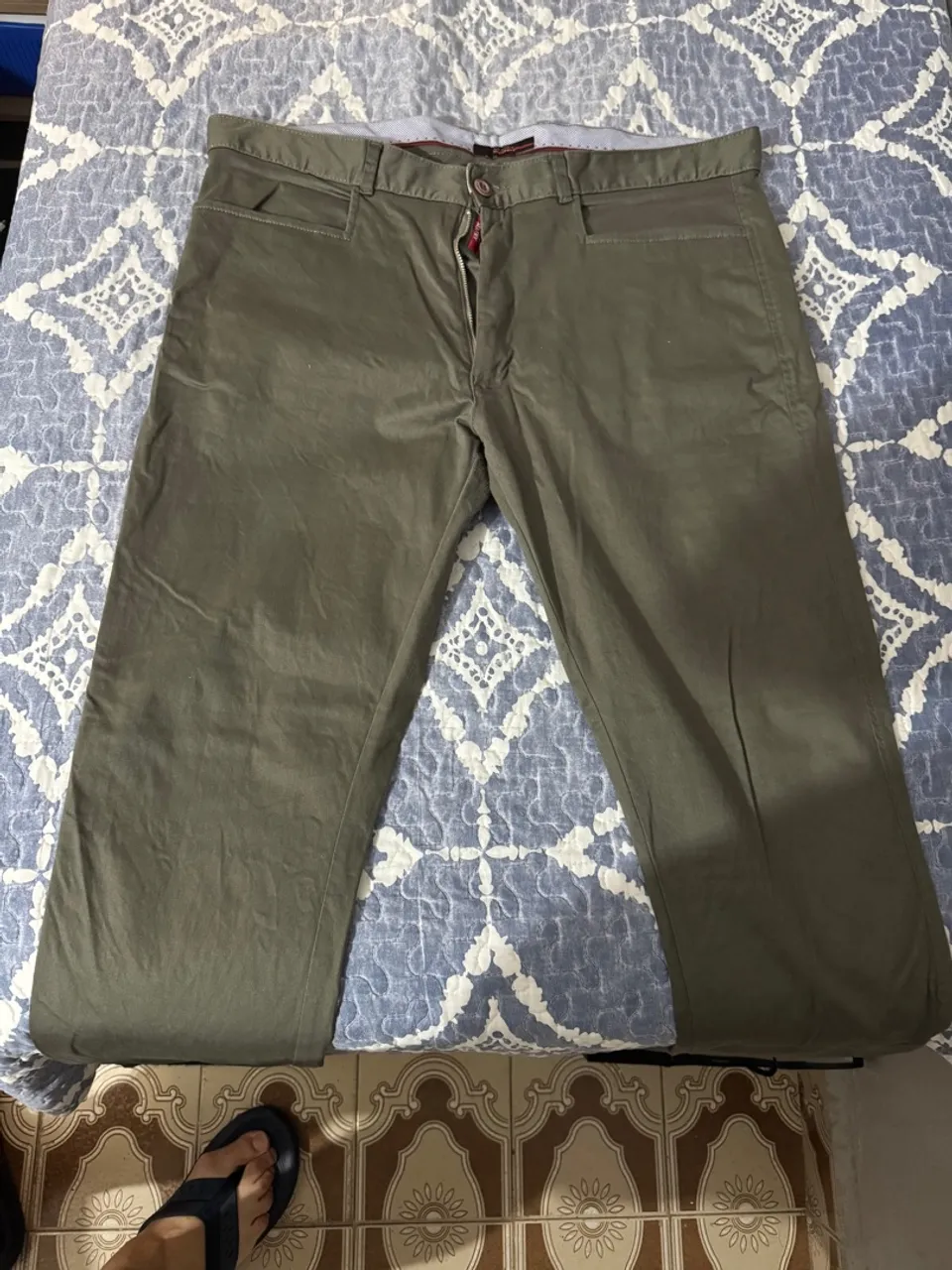 Calça Chino Verde Militar - Aramis