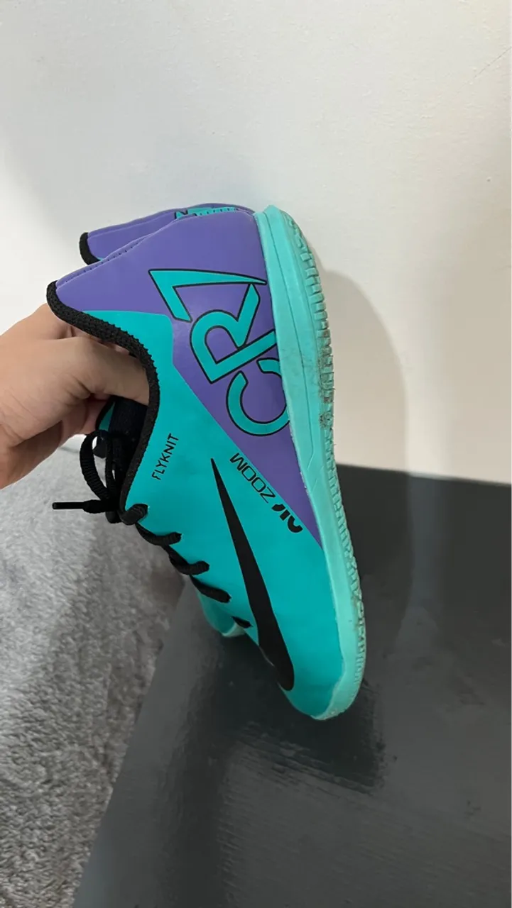 Chuteira Nike Mercurial CR7