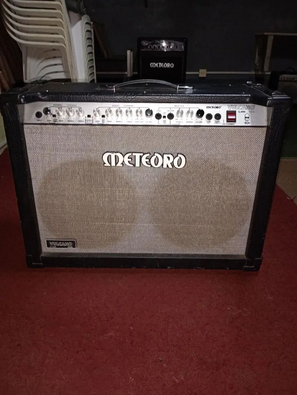 Amplificador meteoro vulcanoG200