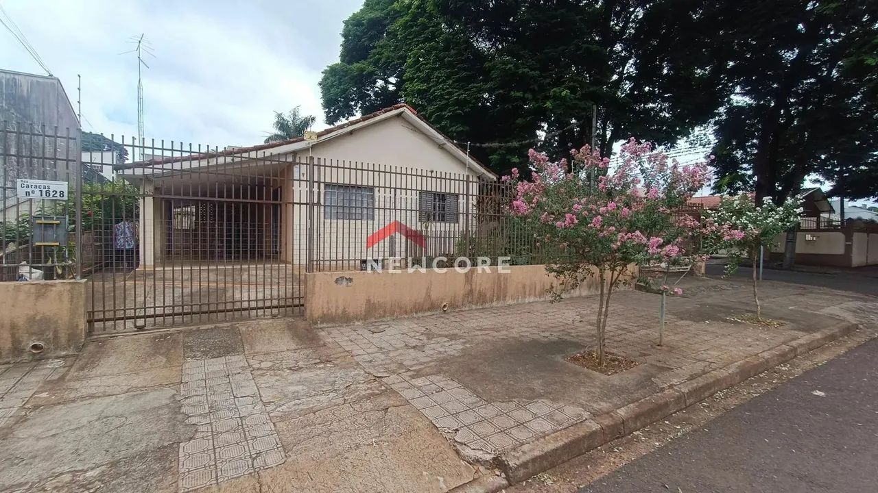 Casa em Rua Caracas - Vila Morangueira - Maringá/PR