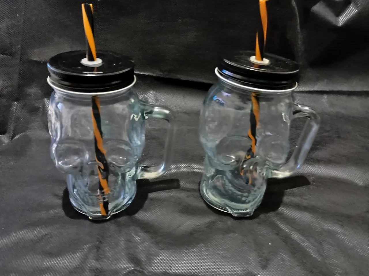 Canecas em Vidro Caveira (Novas) 5 Peças - Foto 3