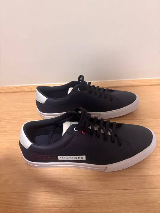 Tênis Tommy Hilfiger