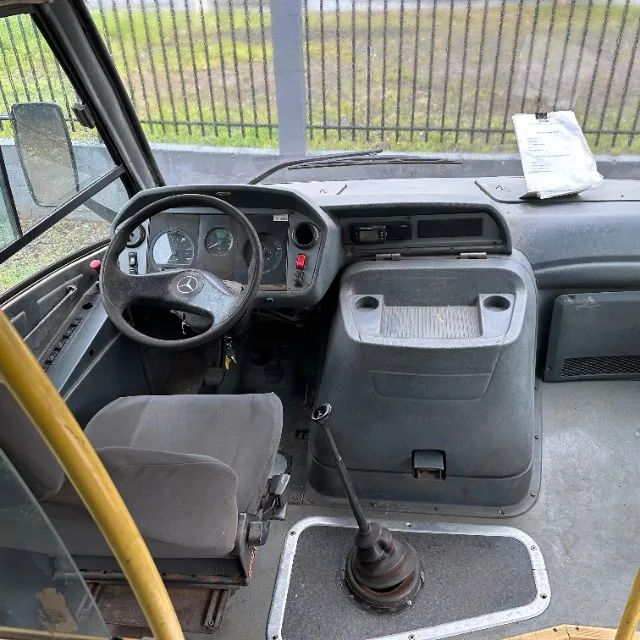 Micro-Ônibus Escolar 2010/2010 - Foto 7