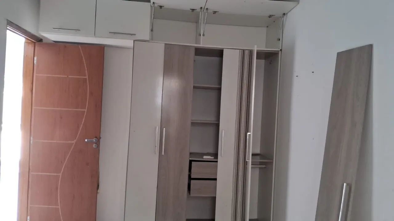 Guarda-roupa de casal com 6 portas - Foto 2