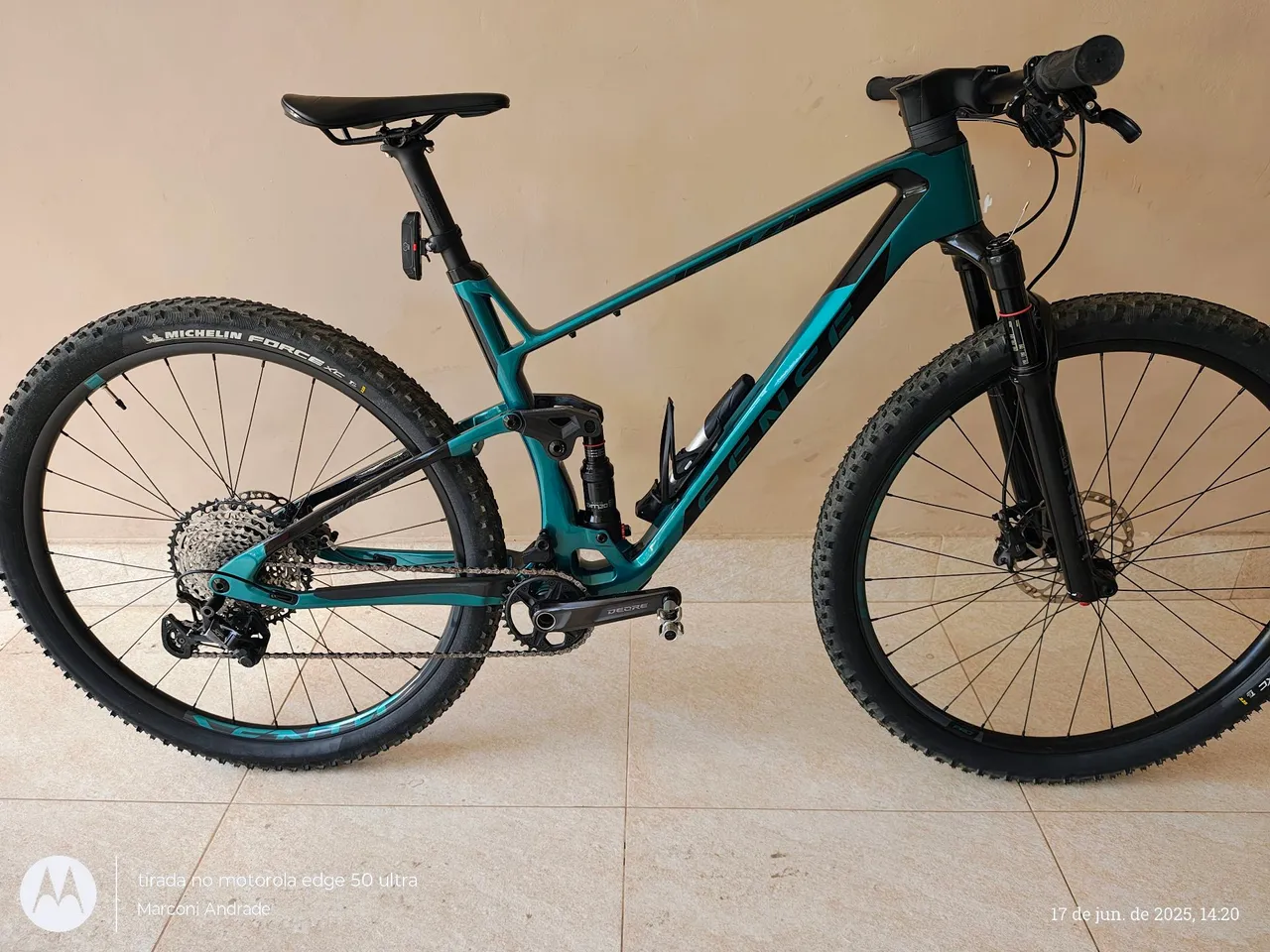 Sense Invictus Pro Carbono Aro 29