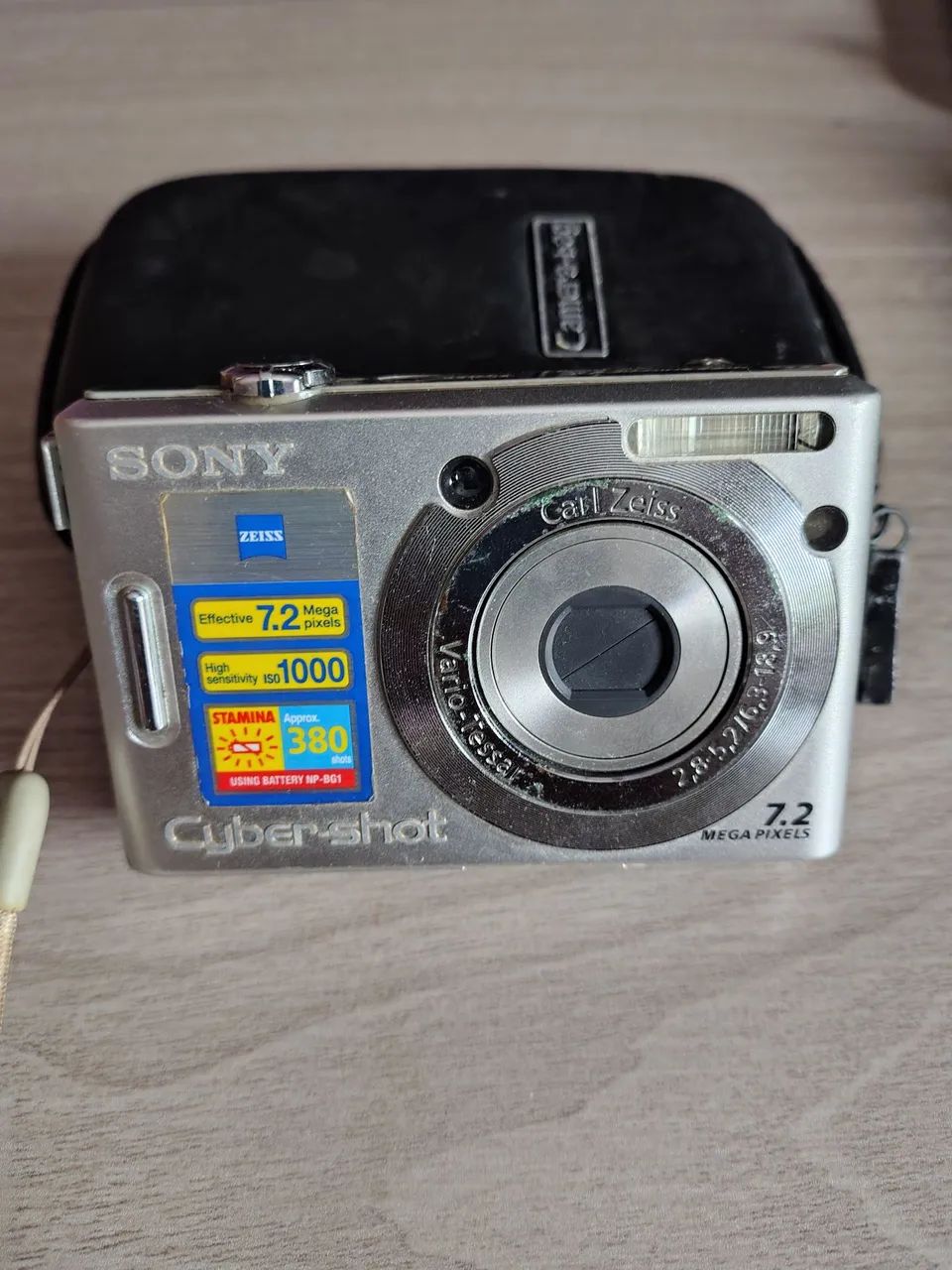 CAMERA DIGITAL SONY CYBER-SHOT 7.2 DSC-W35 MEGA PIXELS CARL ZEISS