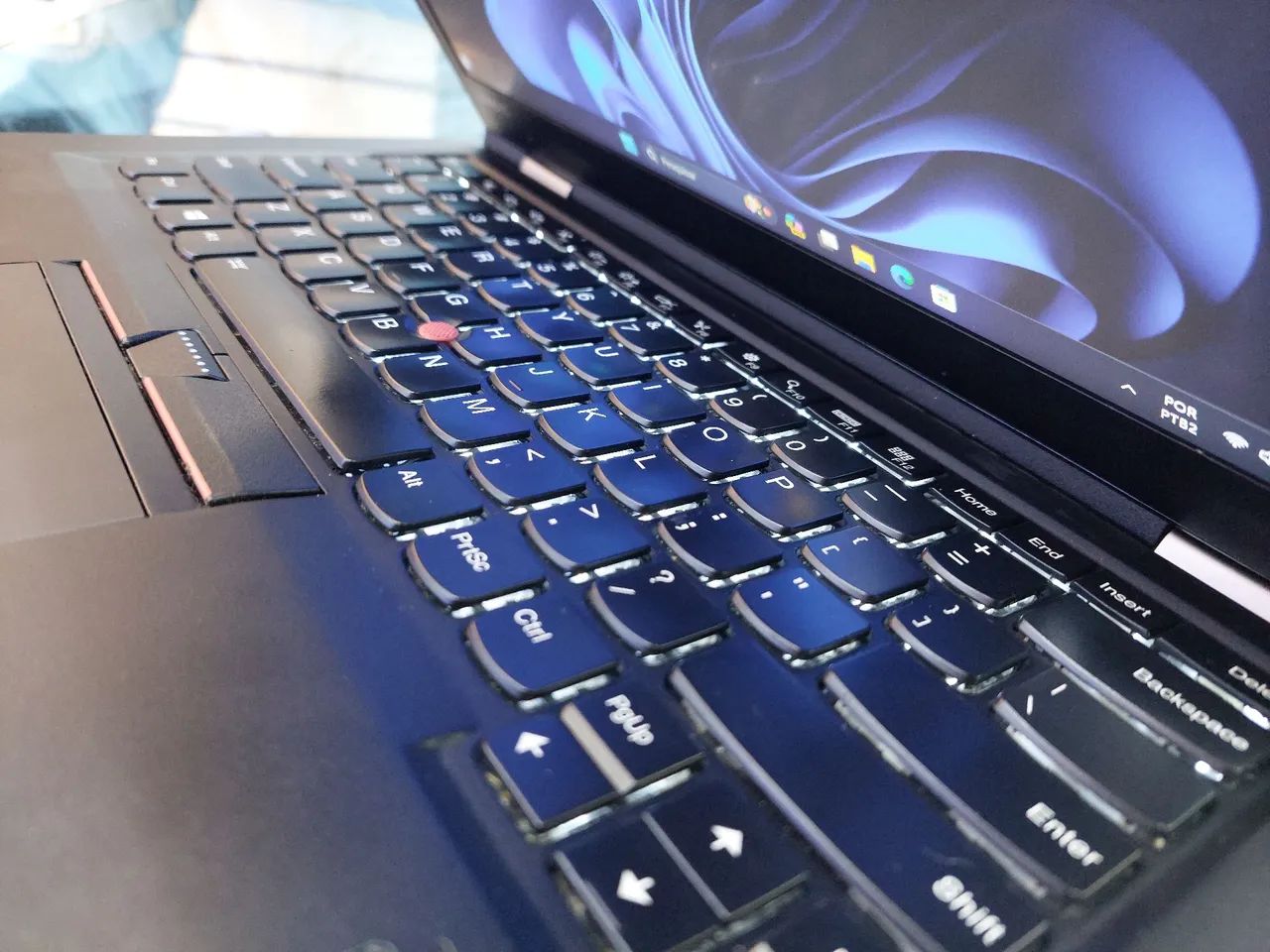 Lenovo ThinkPad X1 Carbon  - Foto 2