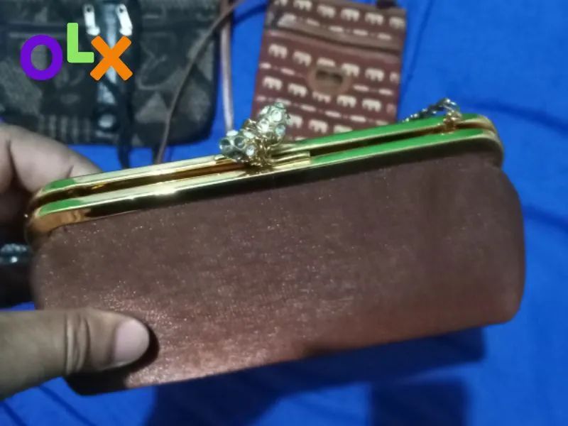 Vendo 4 Bolsas lindas por um preço incrível! - Foto 2