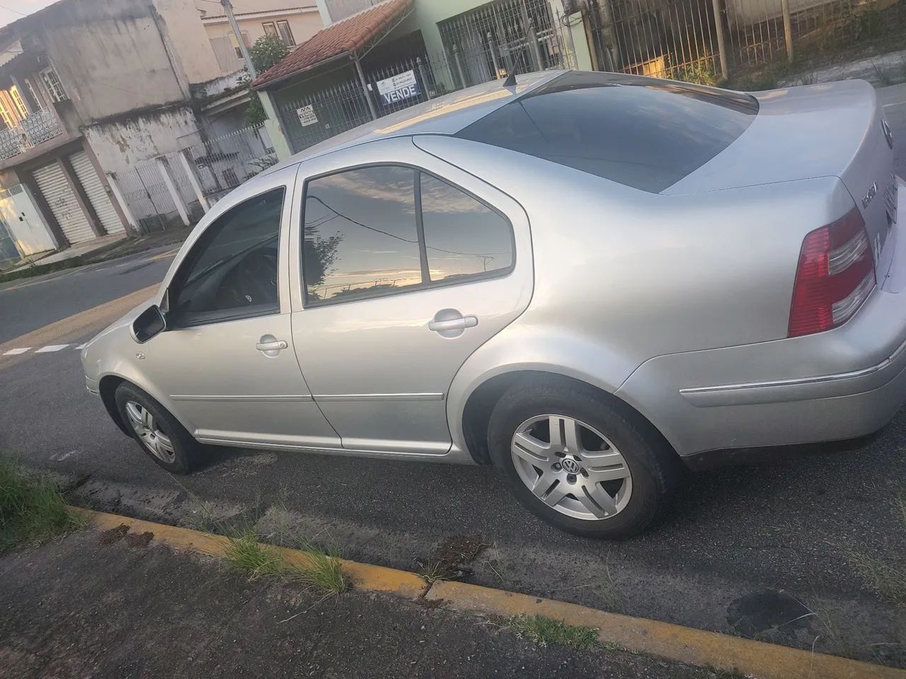 Carro Bora automático Volkswagen  - Foto 2