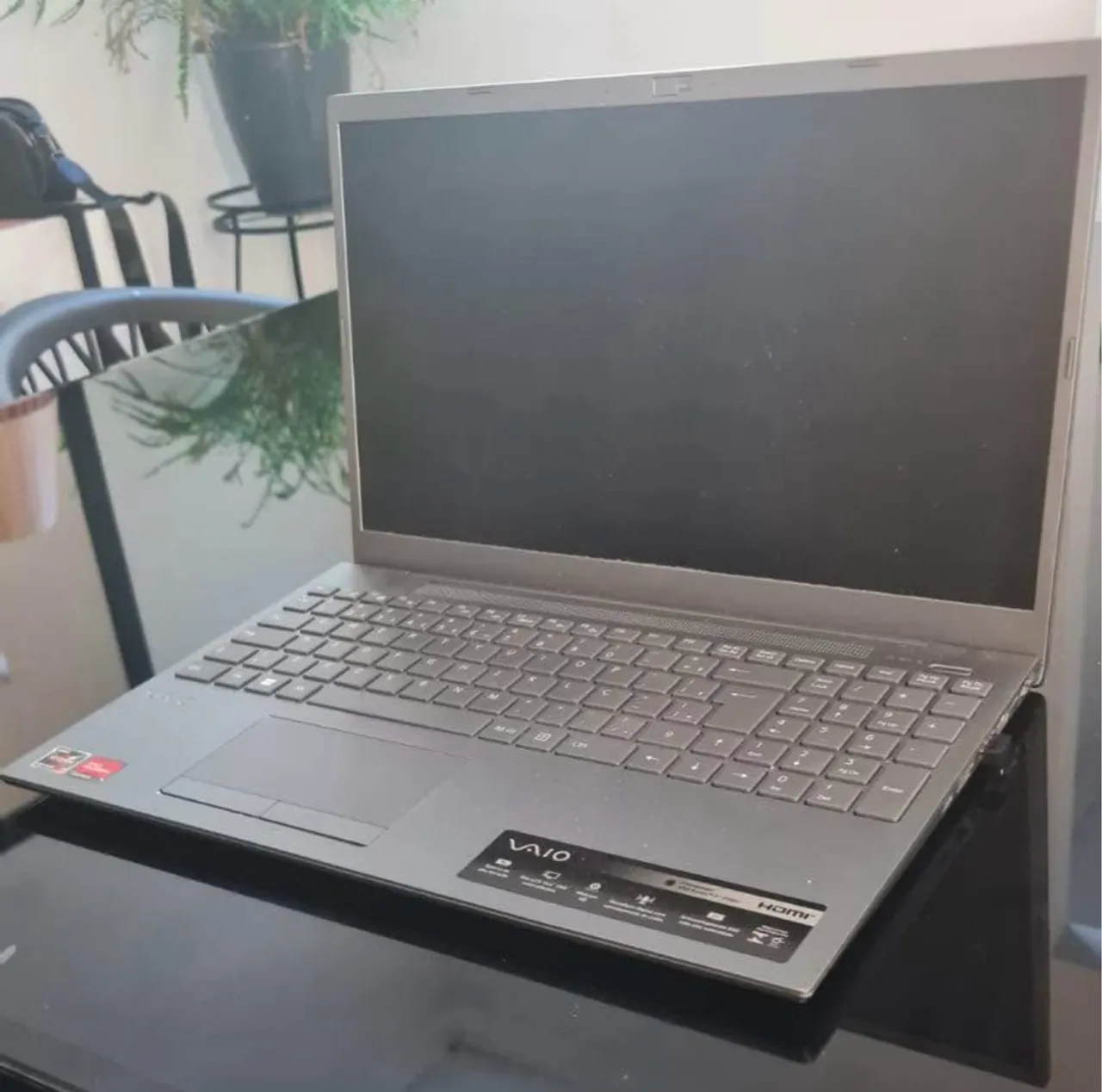 Notebook VAIO - Design Moderno e Desempenho Potente