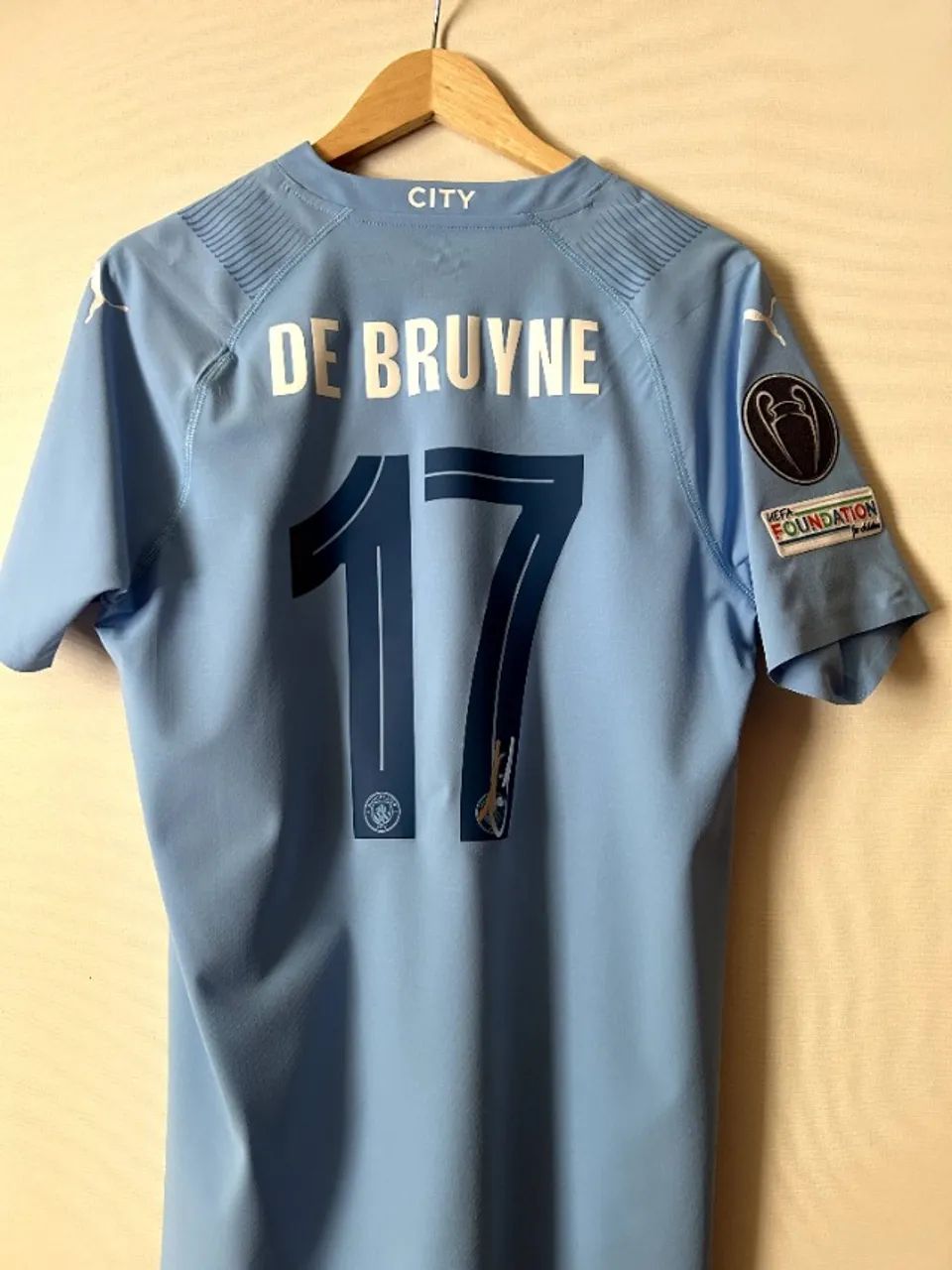 Camisa Manchester City home 23-24 Kevin De Bruyne - AUTOGRAFADA  - Foto 3