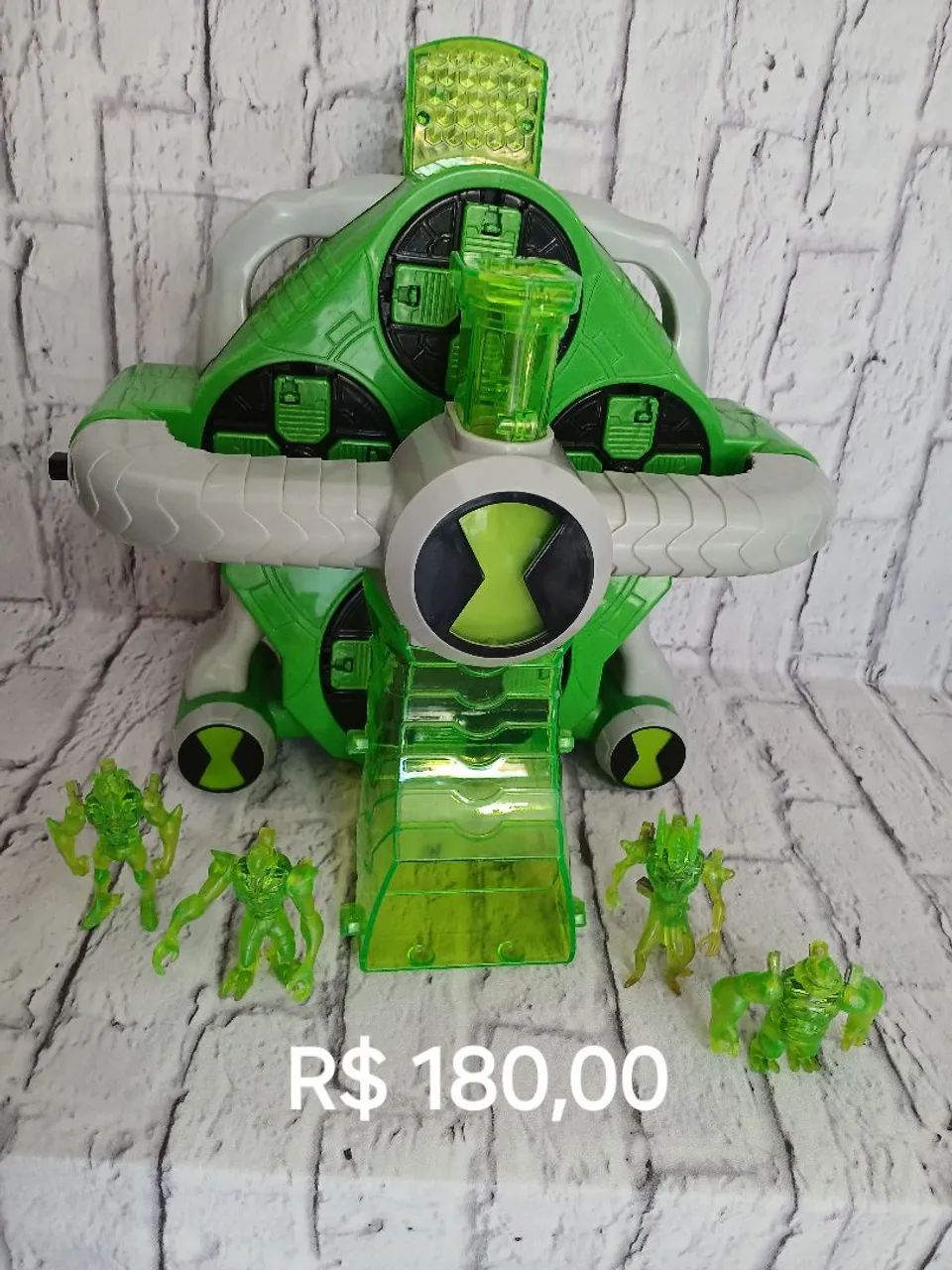 Brinquedo Ben 10 Omnitrix - Completo com 4 Figuras!