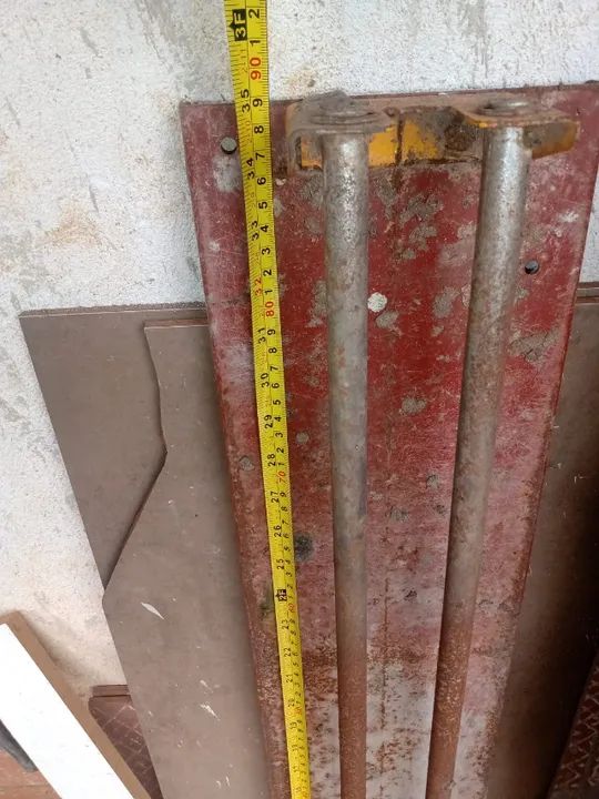 Vendo 2 riscadeiras piso cerâmica