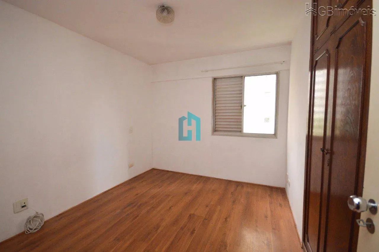Apartamento de 3 dormitórios para reforma em Moema - Foto 2