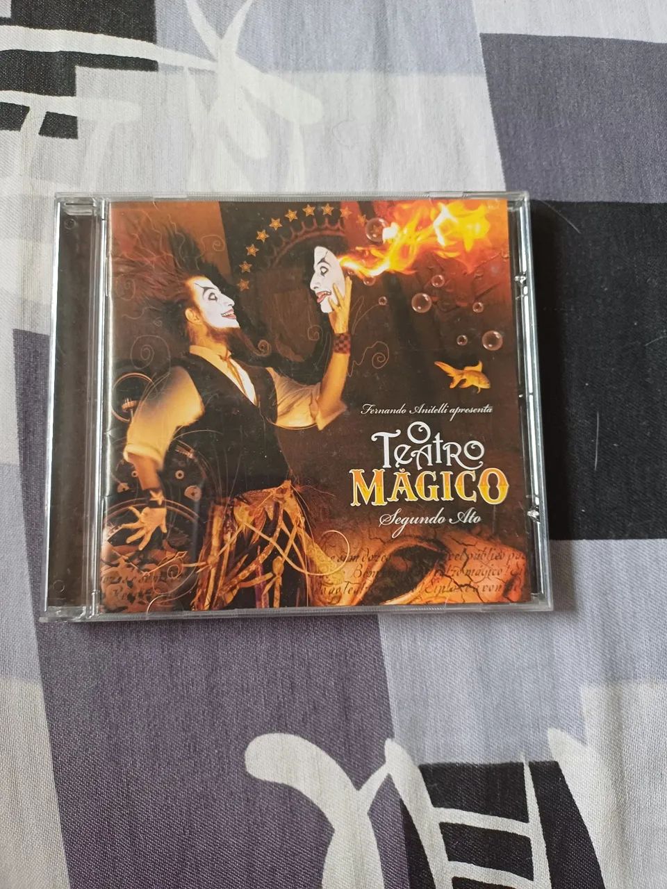 Cd e dvd O Teatro Mágico