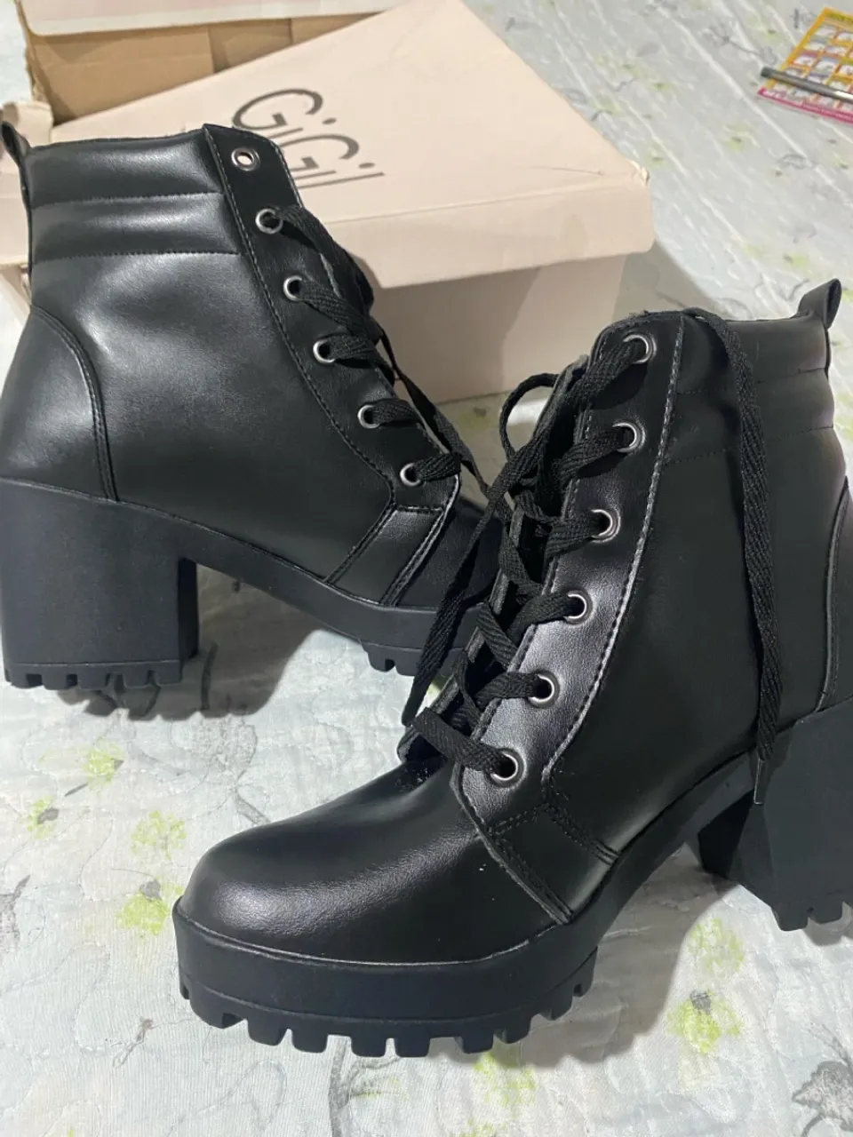 Bota Feminina Tratorada Preta - Gigi