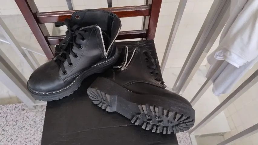 Botas - Foto 2