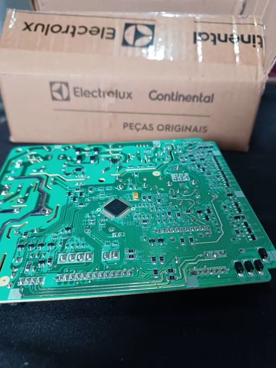 Placa ref de Potência geladeira electrolux ERF2510  - Foto 3