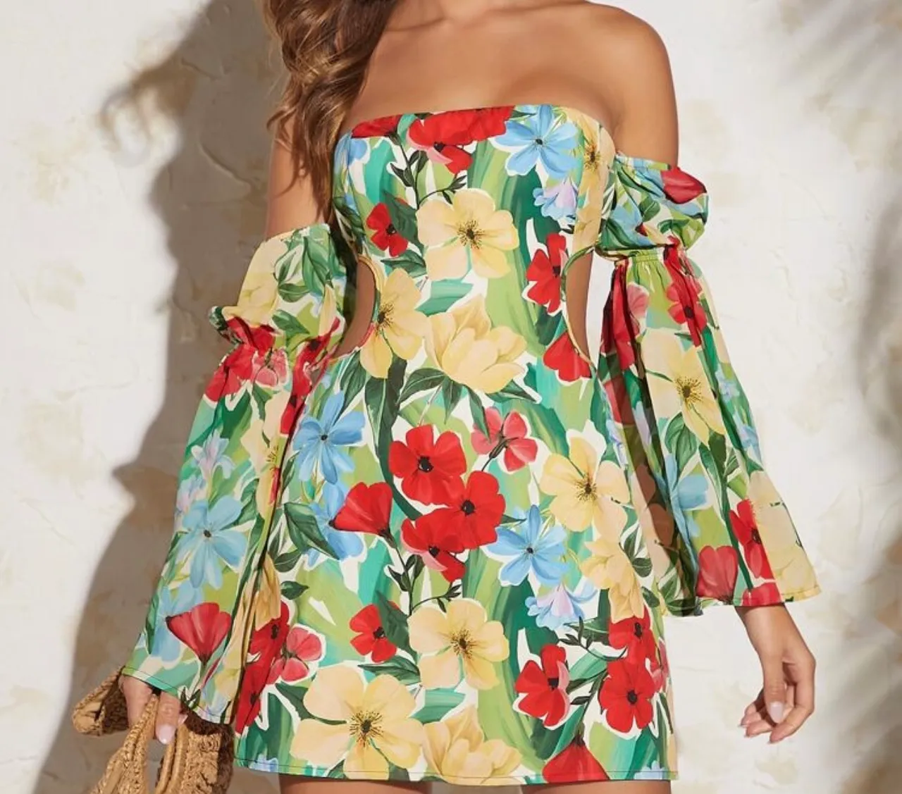 Vestido Floral Ombro a Ombro com Mangas