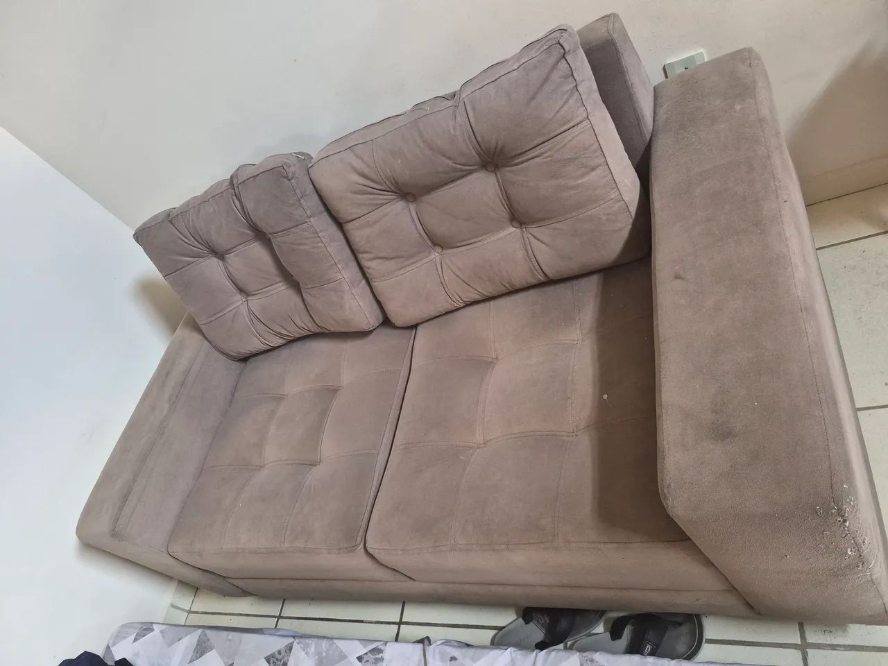 Sofá  de 2 lugares não e retrátil - Foto 3