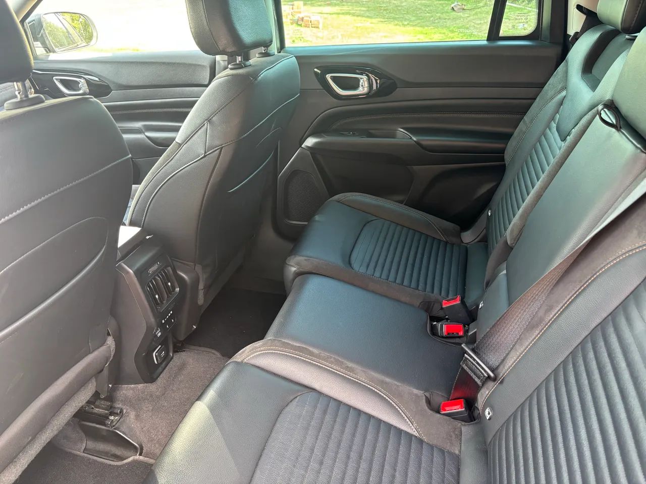 Jeep Commander Limited T270 1.3 TB Flex AUT 2022 - Foto 3