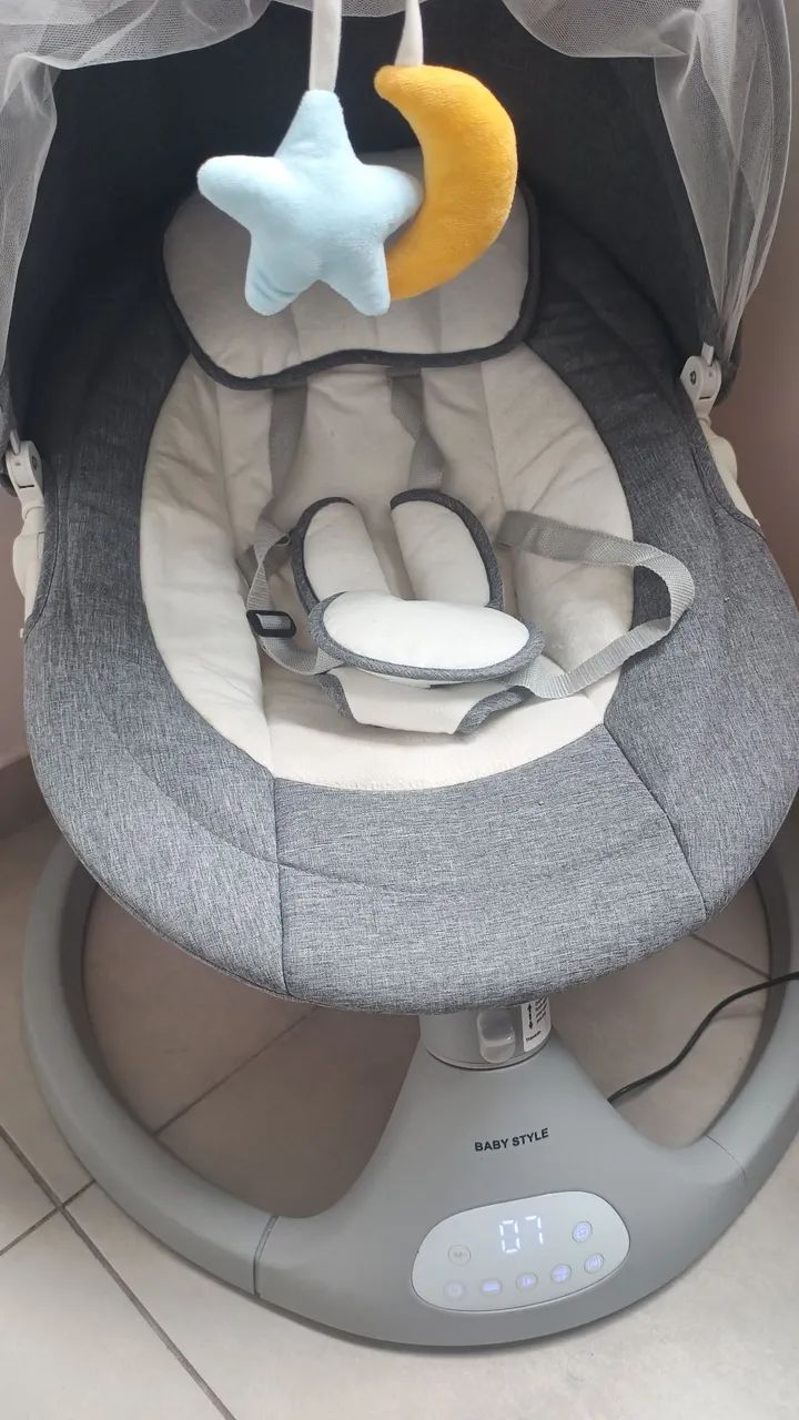 Cadeira de balanço automática para bebê  - Foto 2