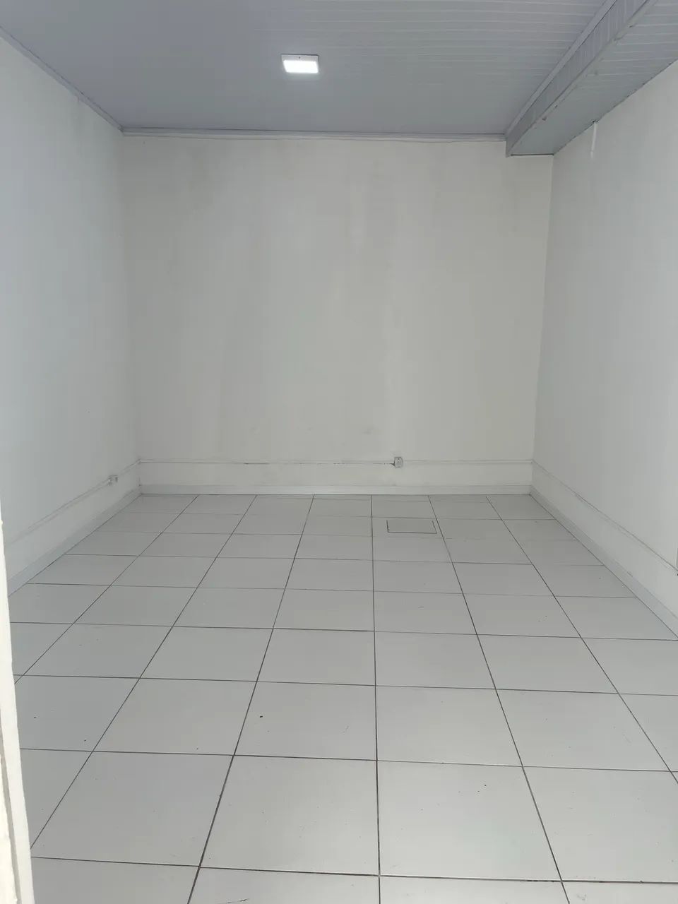Alugo sala comercial 