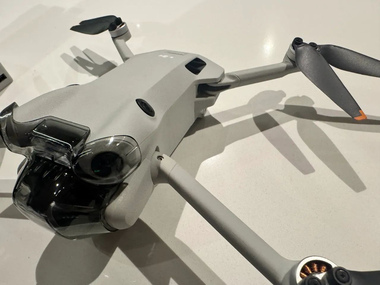 Drone DJI mini 4 pró - Fly More Combo - Foto 3