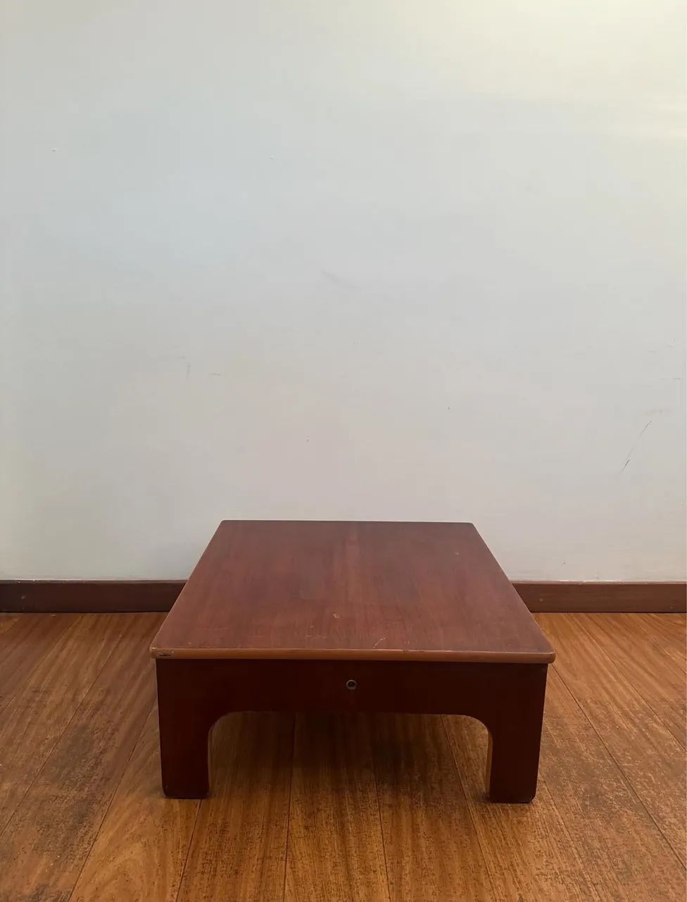 Mesa de Centro Garaldo de Barros para HOBJETO 1970