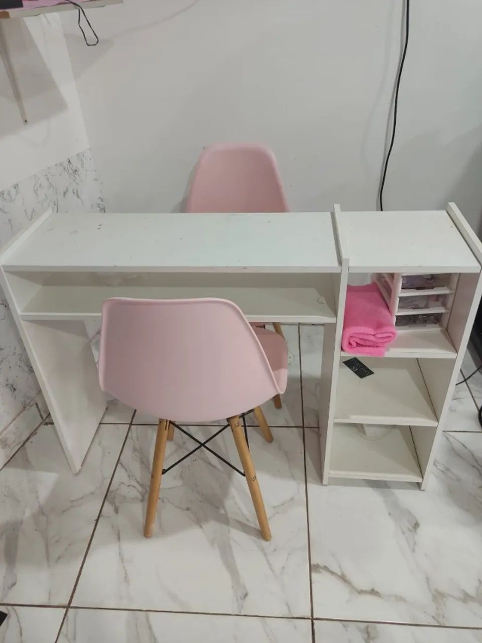 Mesa Manicure e Cadeiras  - Foto 2