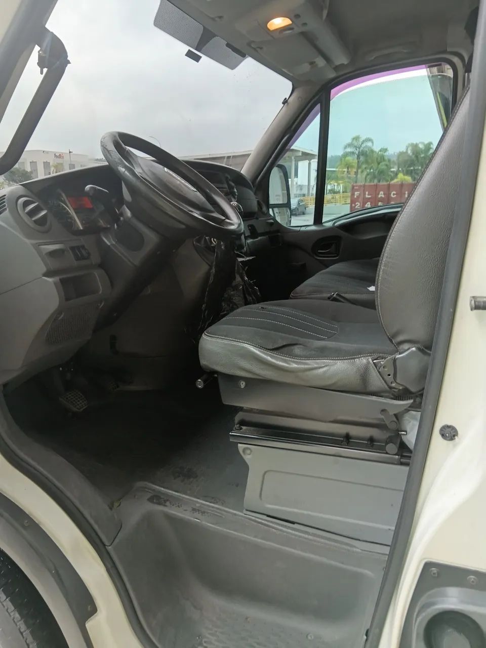 Iveco Daily Chassi 35s14 3.0 16V Diesel Mec. (e5) 2014 - Foto 4