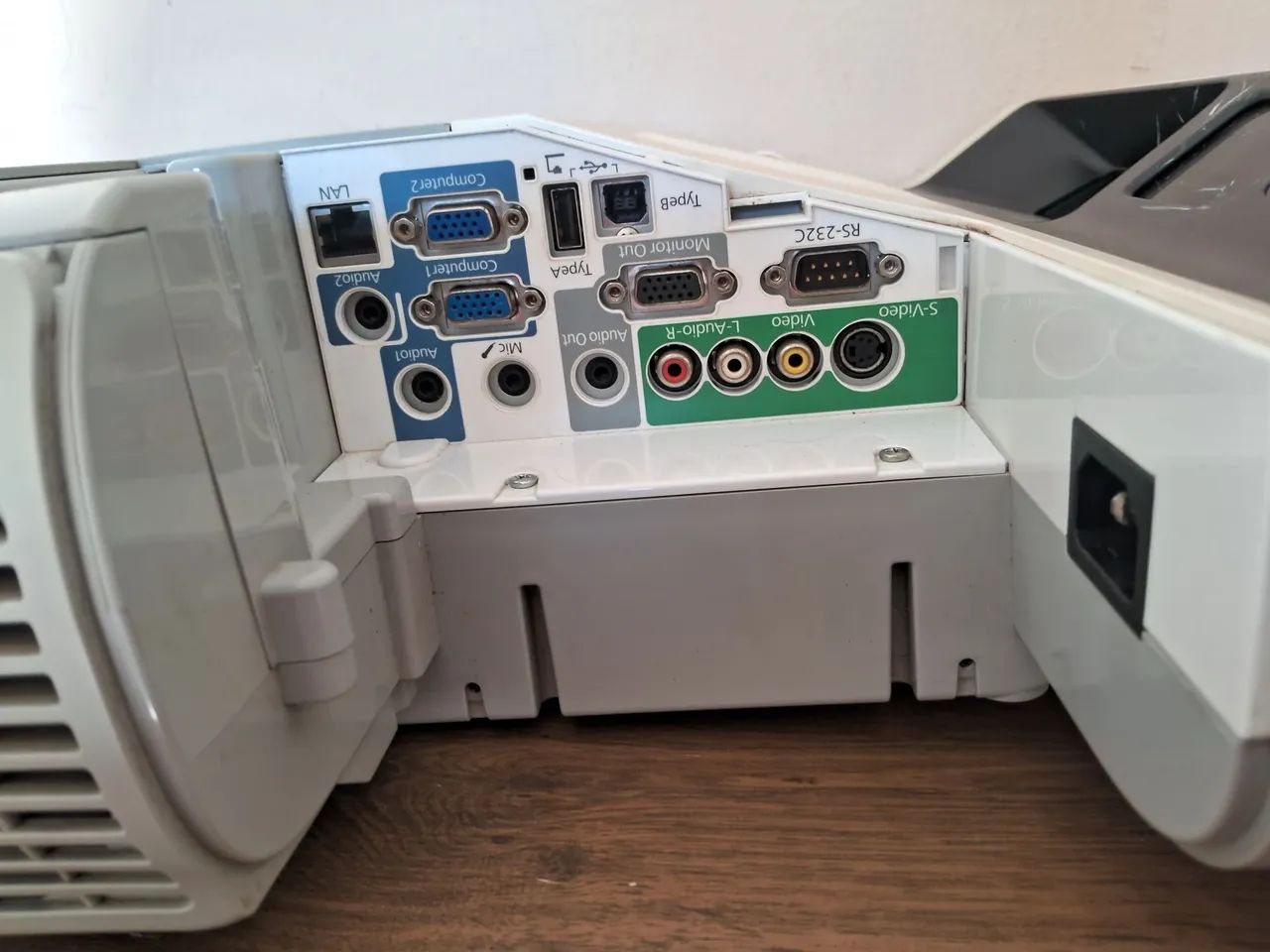 Projetor  Epson  450WI  - Foto 2