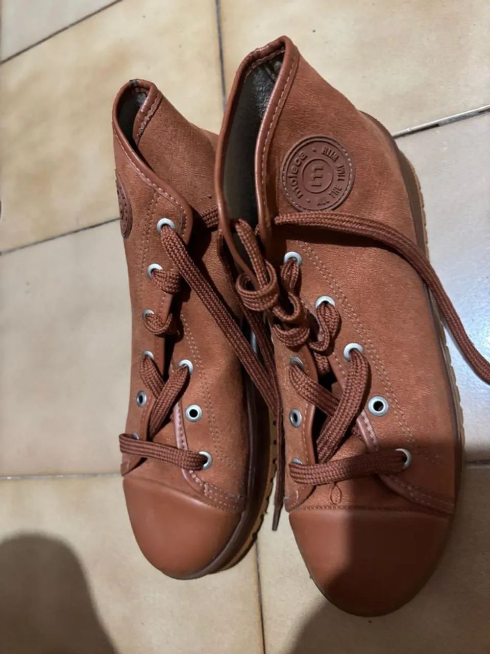Bota moleca couro  - Foto 2