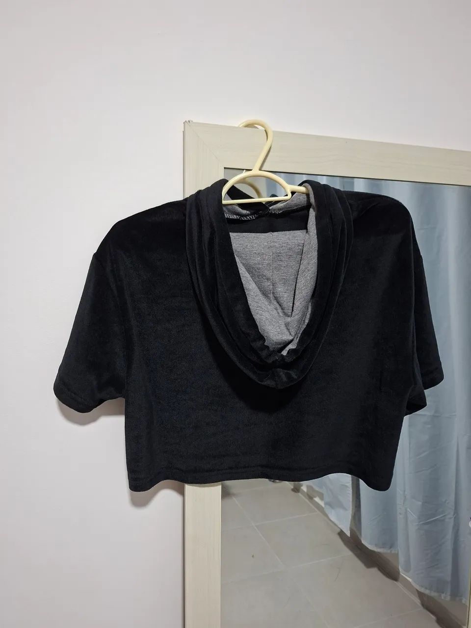 Blusa Cropped Moletom - Suede Preto - P - Foto 5