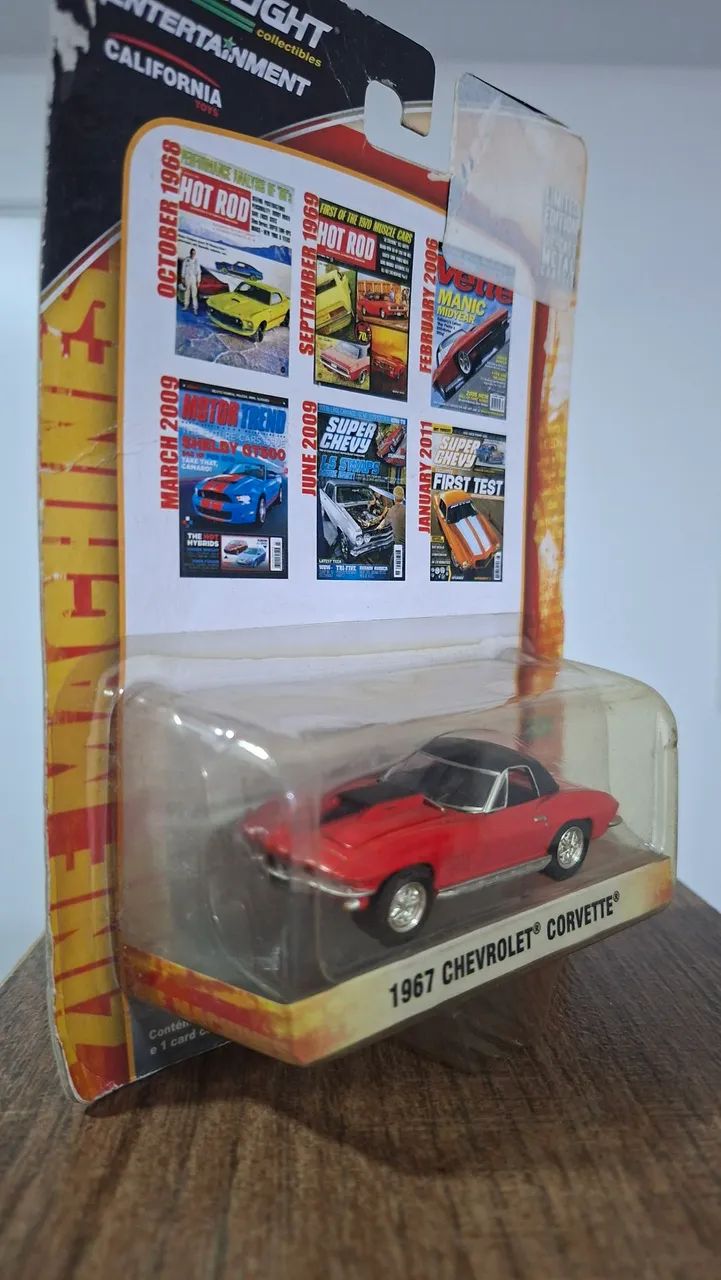 Greenlight Chevrolet Corvette 1967 vermelho 1:64  - Foto 2