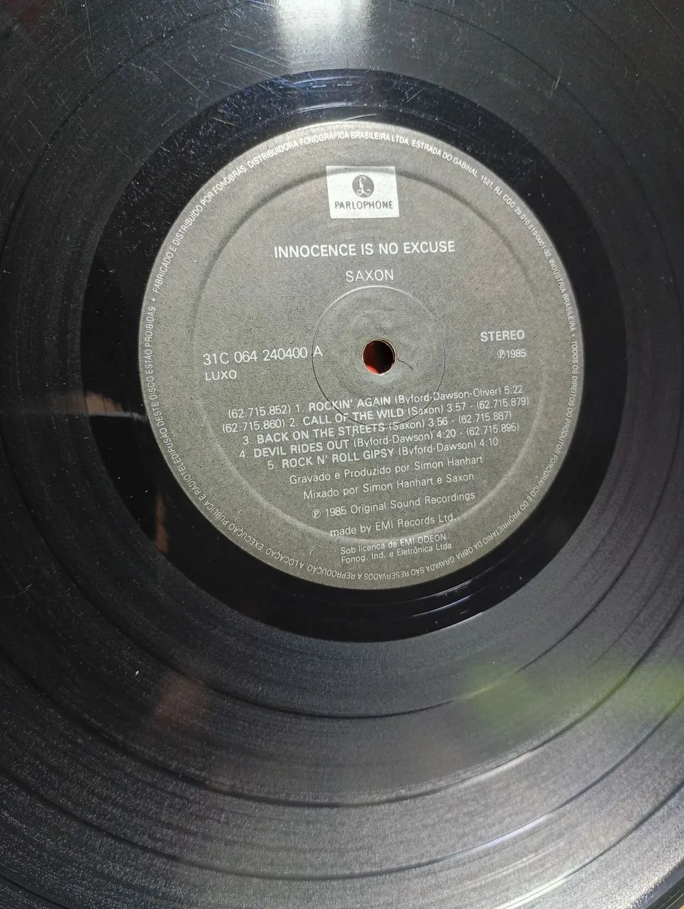 LP SAXON Innocence Is No Excuse Vinil - Foto 4