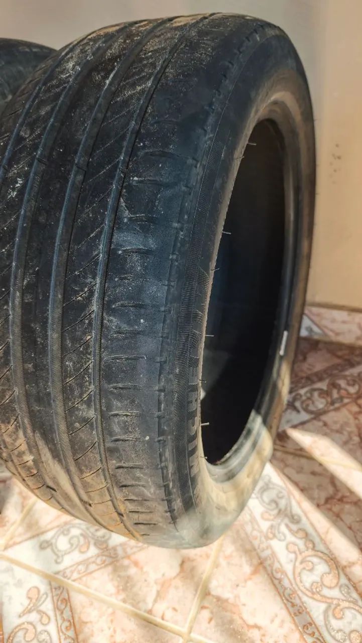 Par de pneu Michelin 215/50R17  - Foto 5