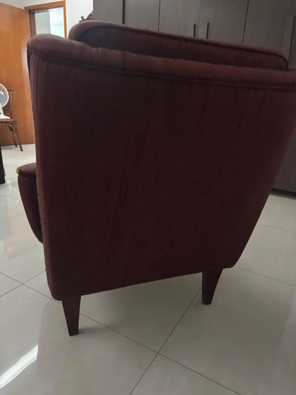 Poltrona Vintage Orelhuda (Wingback) ? Pés Luís XV ? 60 Anos - Foto 3