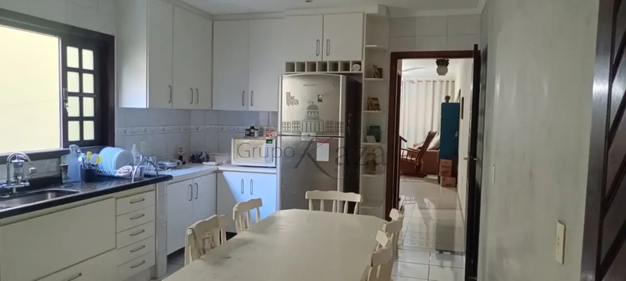 Oportunidade - Casa Sobrado - Bosque dos Eucaliptos - 3 Dormitórios - 190m². - Foto 4