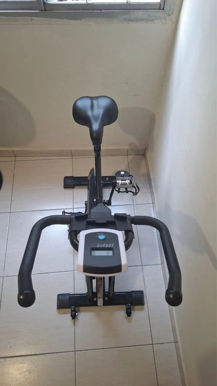 Bicicleta Ergométrica Spinning - Foto 2