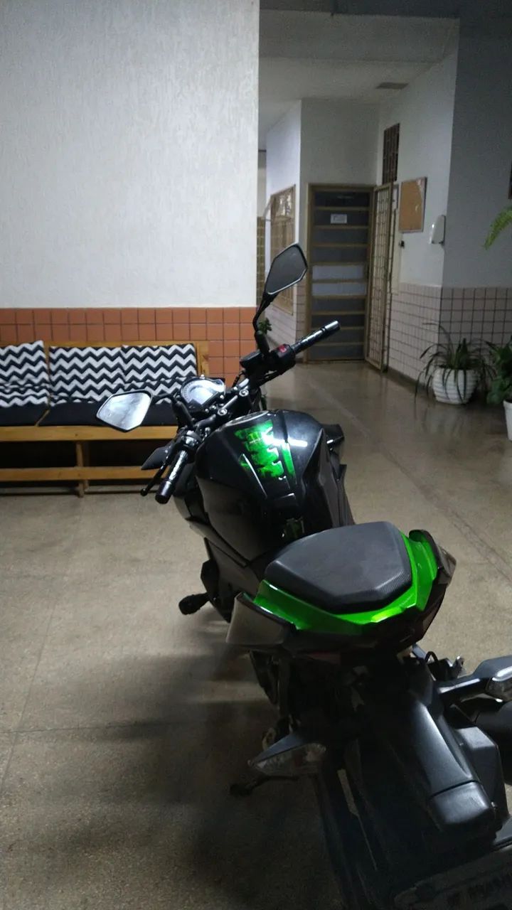 Kawasaki Z400.  - Foto 3