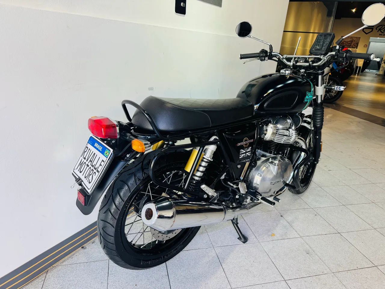 ROYAL ENFIELD INTERCEPTOR 650 - Foto 2