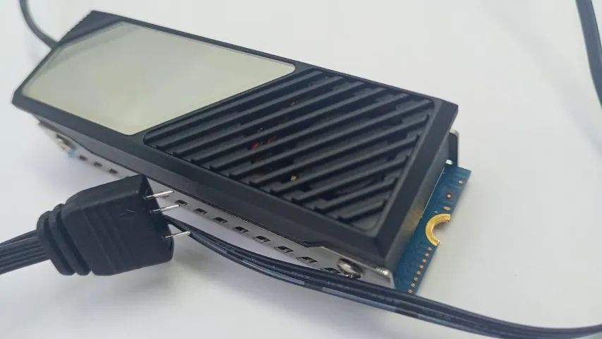 SSD Nvme Sandisk 1 TB - Foto 2