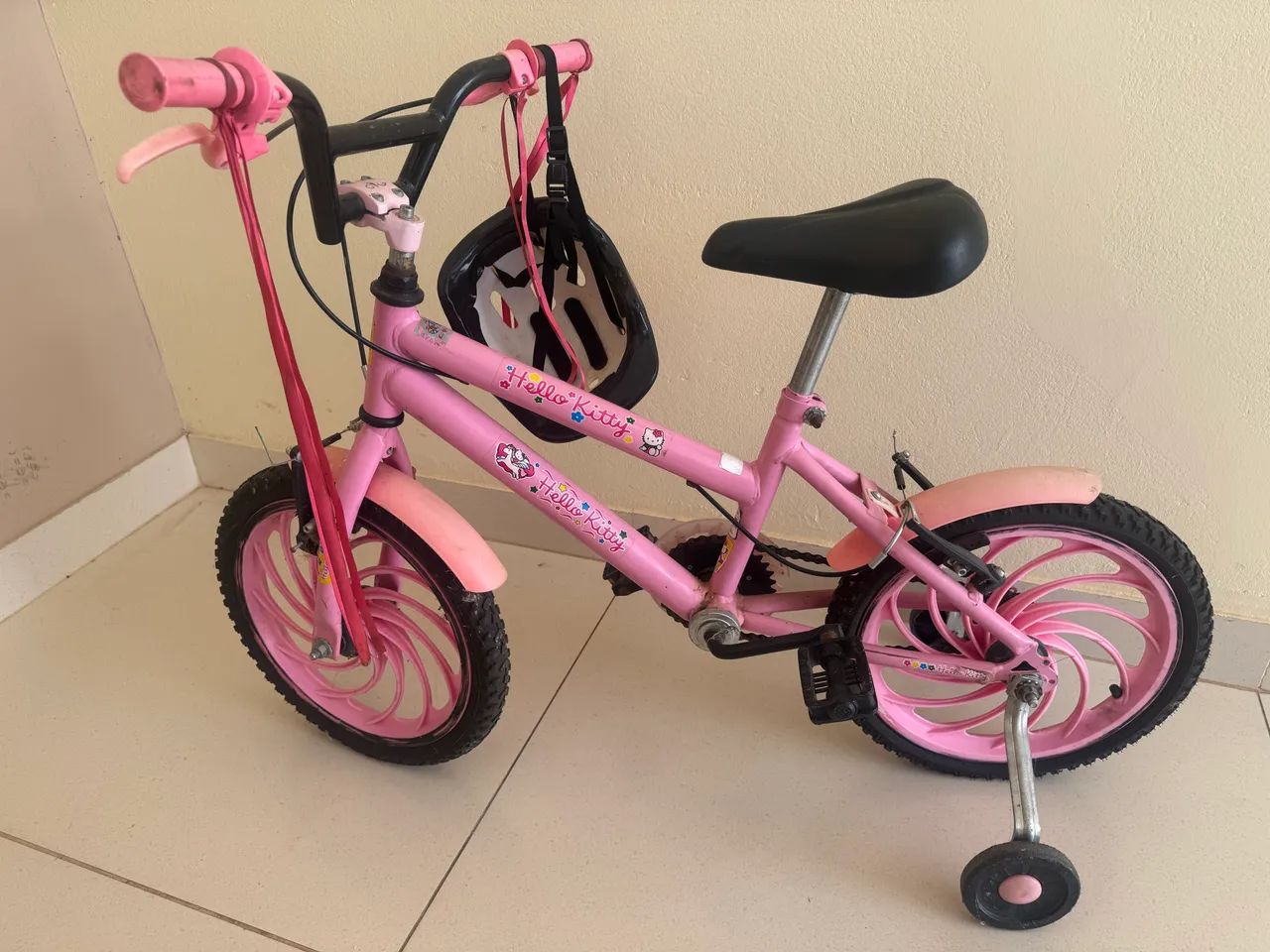 Bicicleta infantil hello kitty - Foto 2