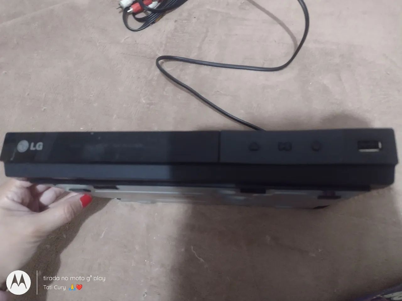 Vendo DVD LG com cabos funcionando está sem controle  - Foto 6